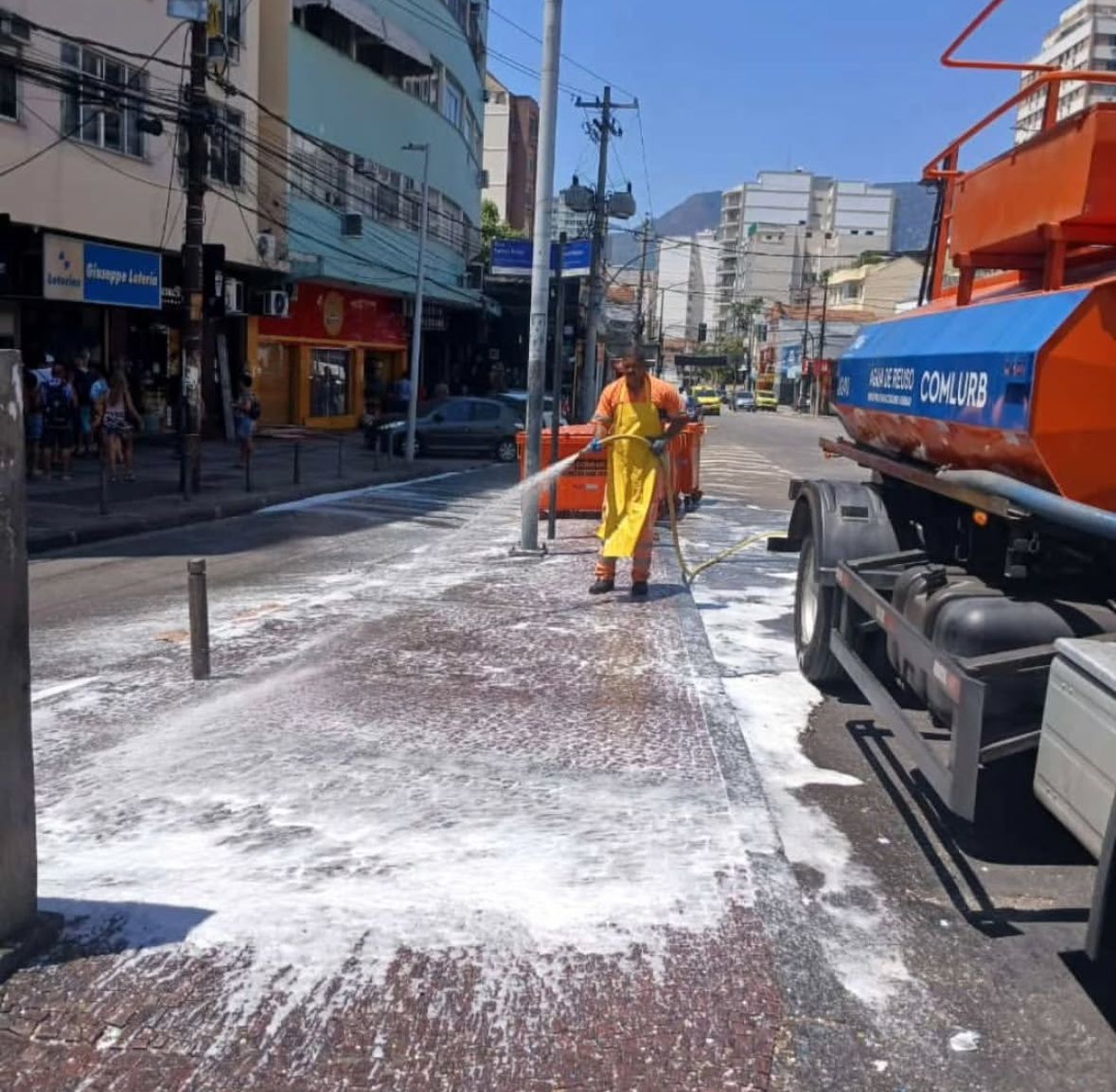 Limpeza com Água de Reuso